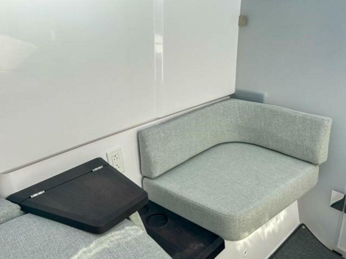 2024 Axopar 37 XC Cross Cabin — photo 14