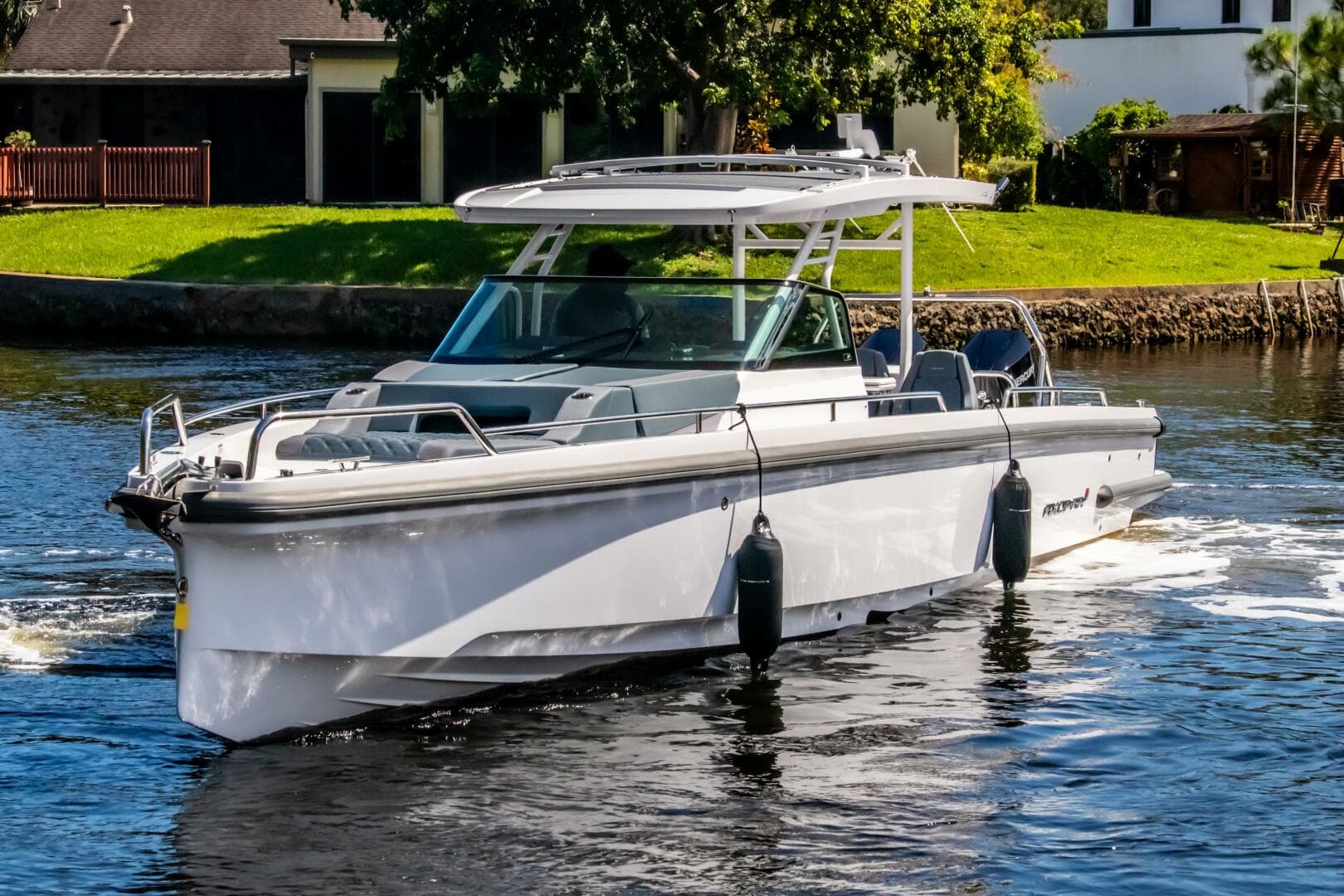 2024 Axopar 37 Sun Top — photo 4