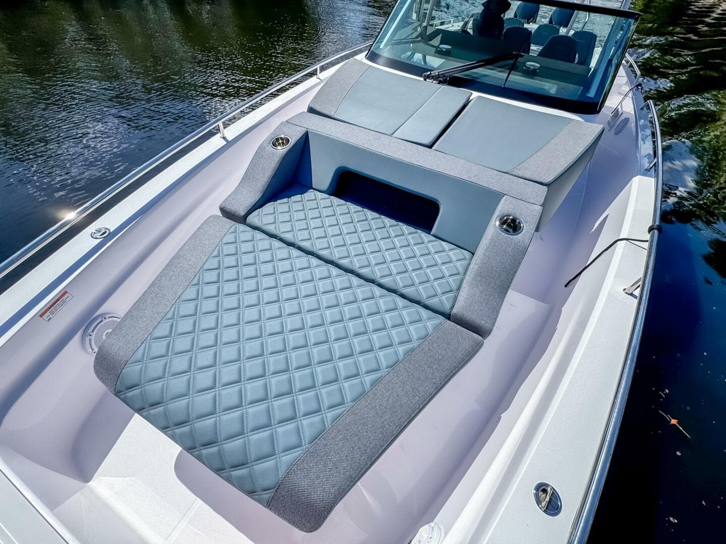 2024 Axopar 37 Sun Top — photo 28