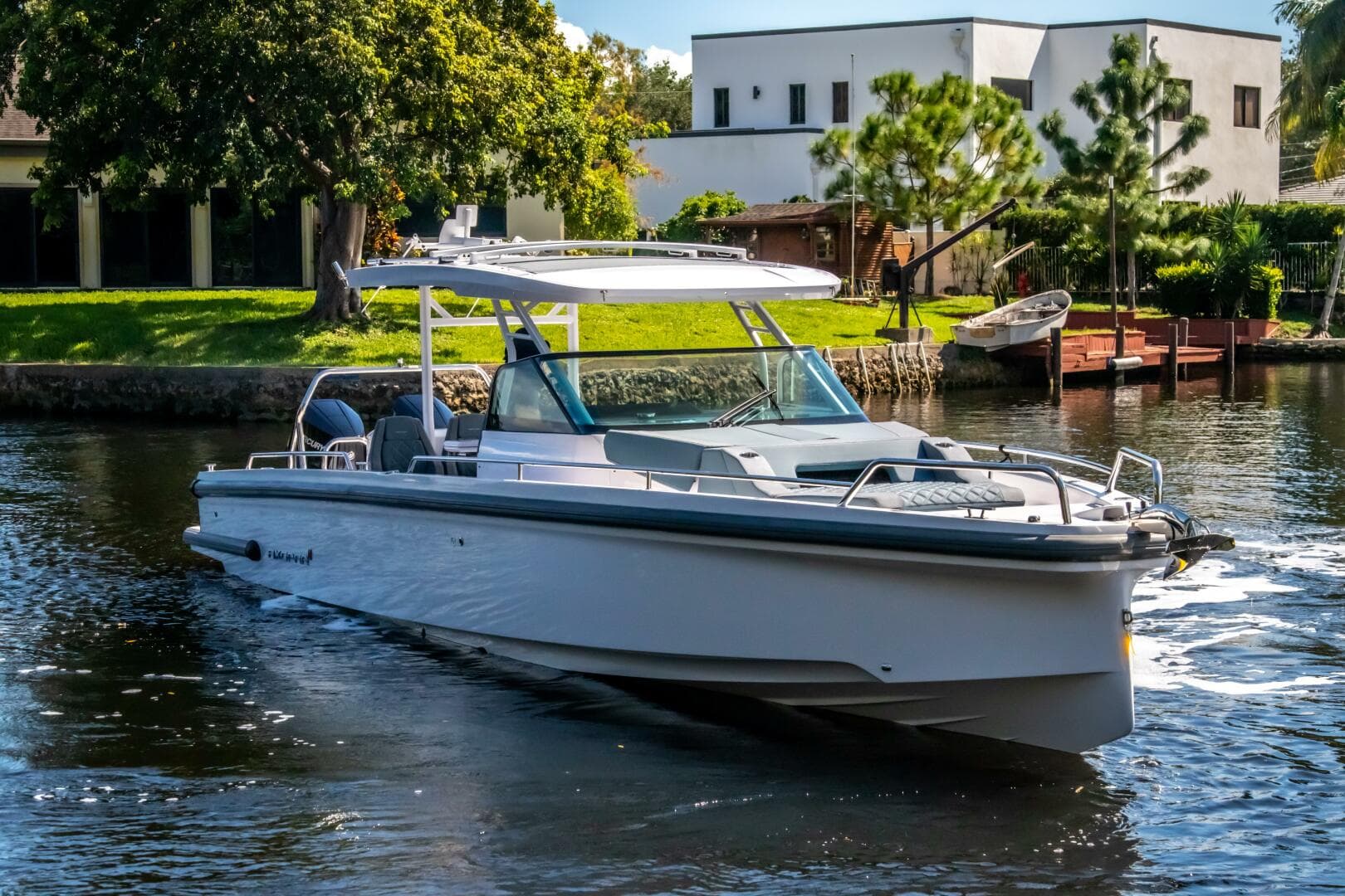 2024 Axopar 37 Sun Top — photo 7