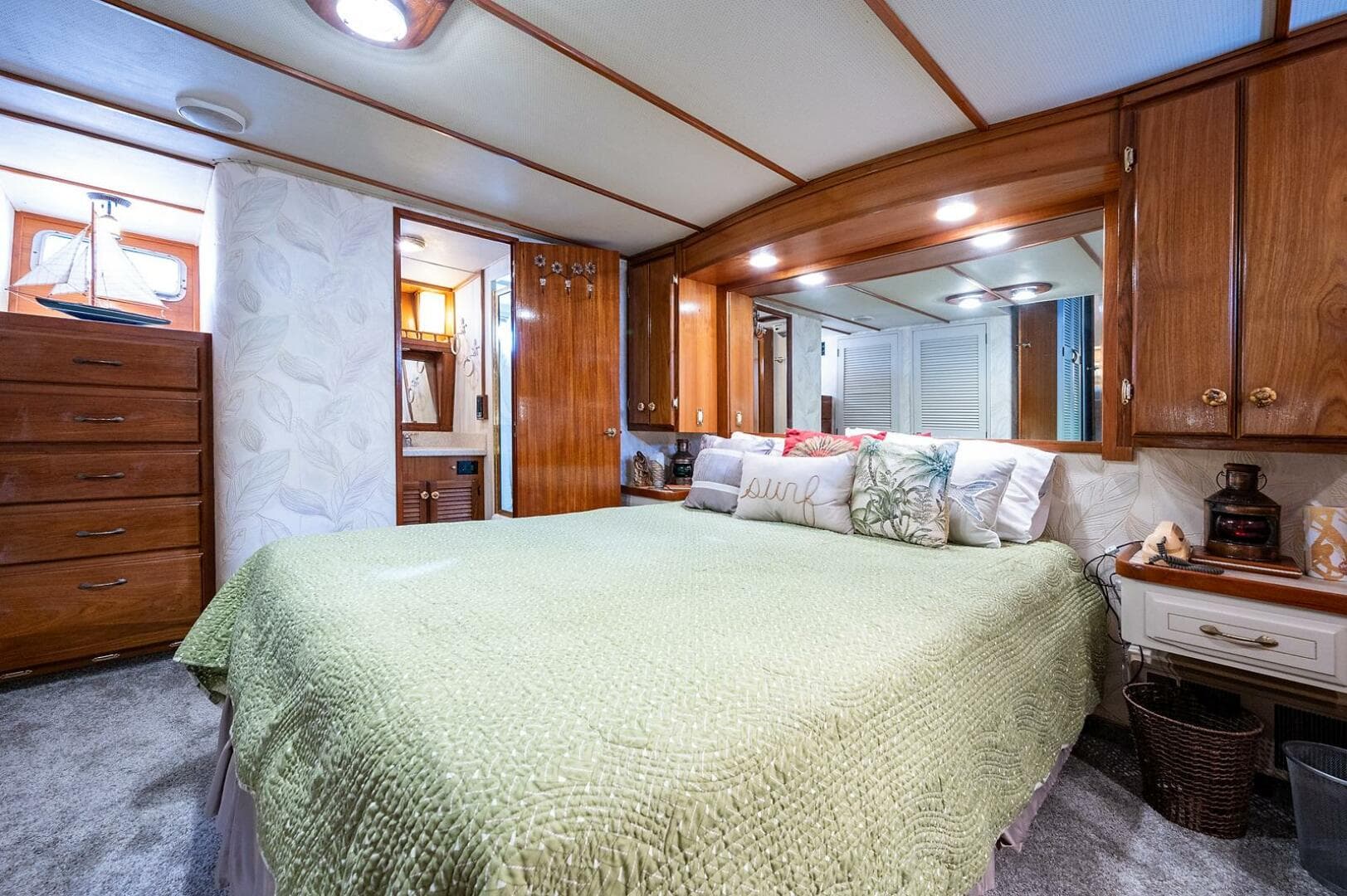 1986 Tollycraft Pilothouse — photo 31