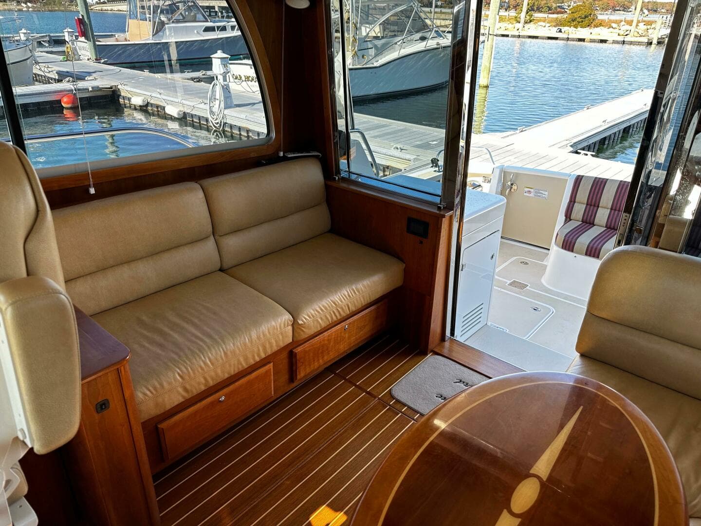 2014 Sabre 42 Salon Express — photo 13