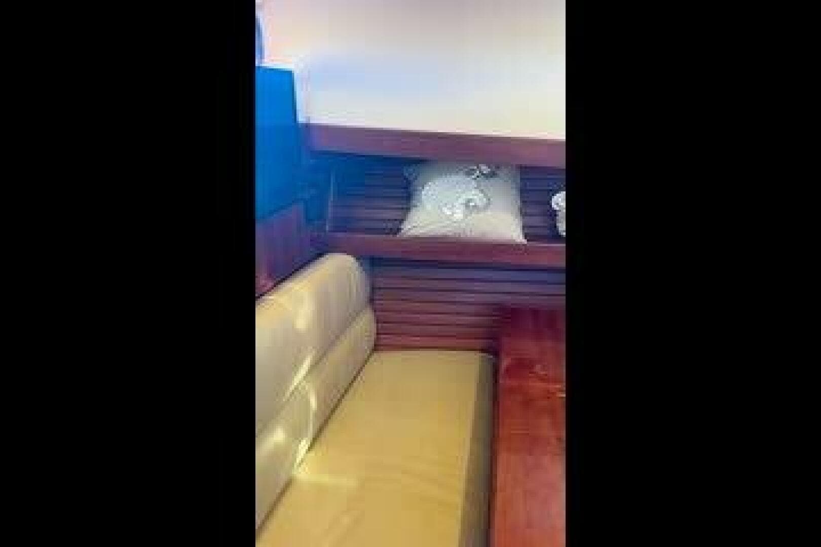 2014 Sabre 42 Salon Express — photo 46