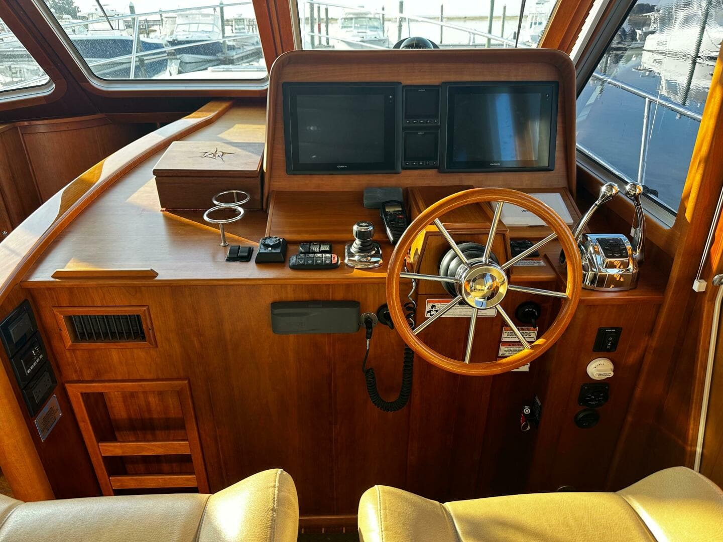 2014 Sabre 42 Salon Express — photo 17
