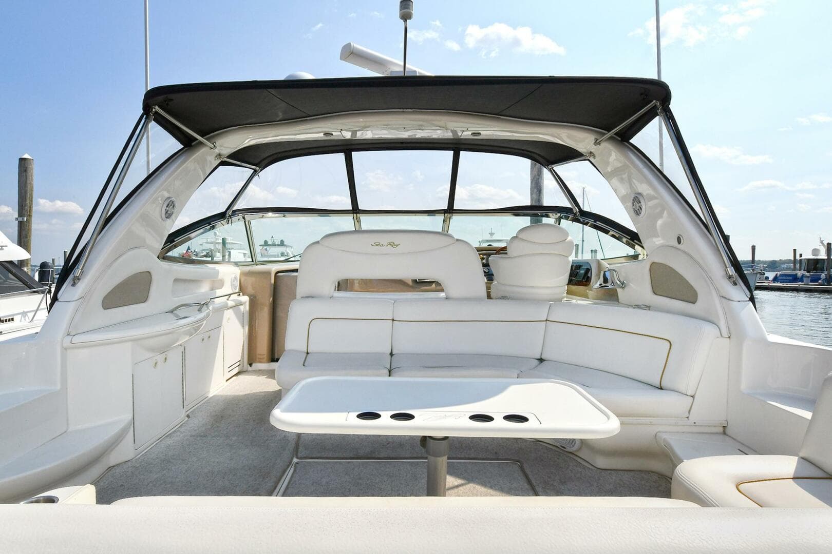 2000 Sea Ray 460 Sundancer — photo 11