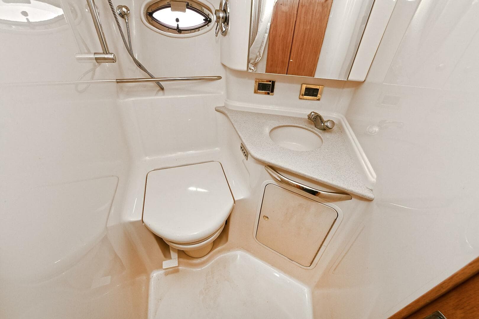 2000 Sea Ray 460 Sundancer — photo 35