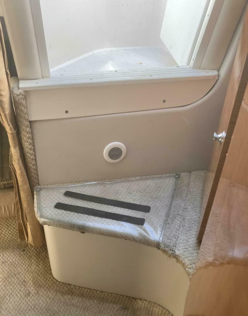 2004 Regal Commodore — photo 28