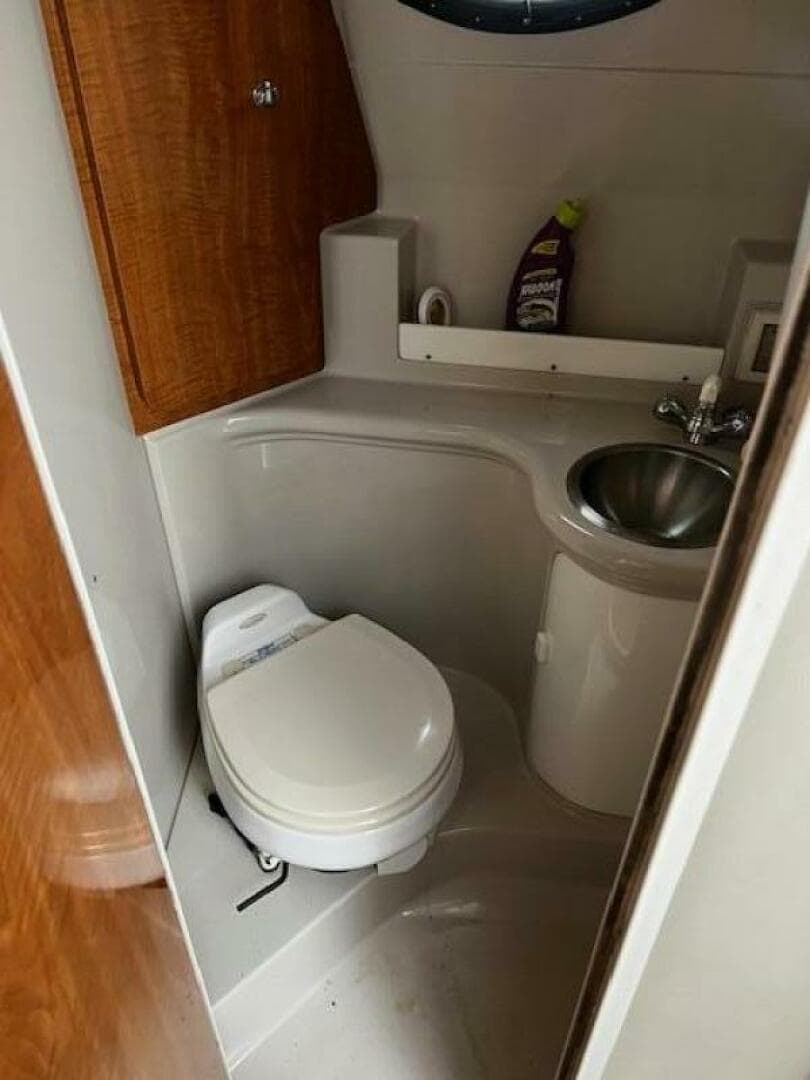 2004 Regal Commodore — photo 27