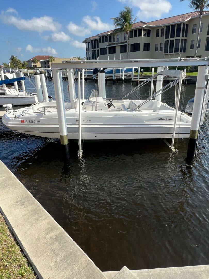 2017 Hurricane CC 231 — photo 1