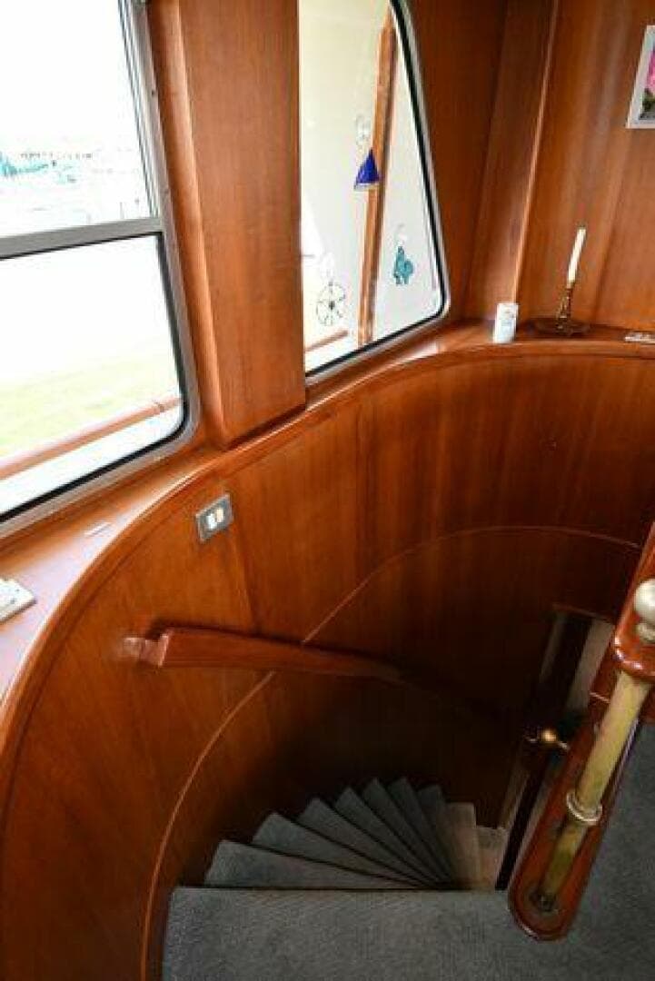 1986 Lowland 64 Pilot House Long Range — photo 136