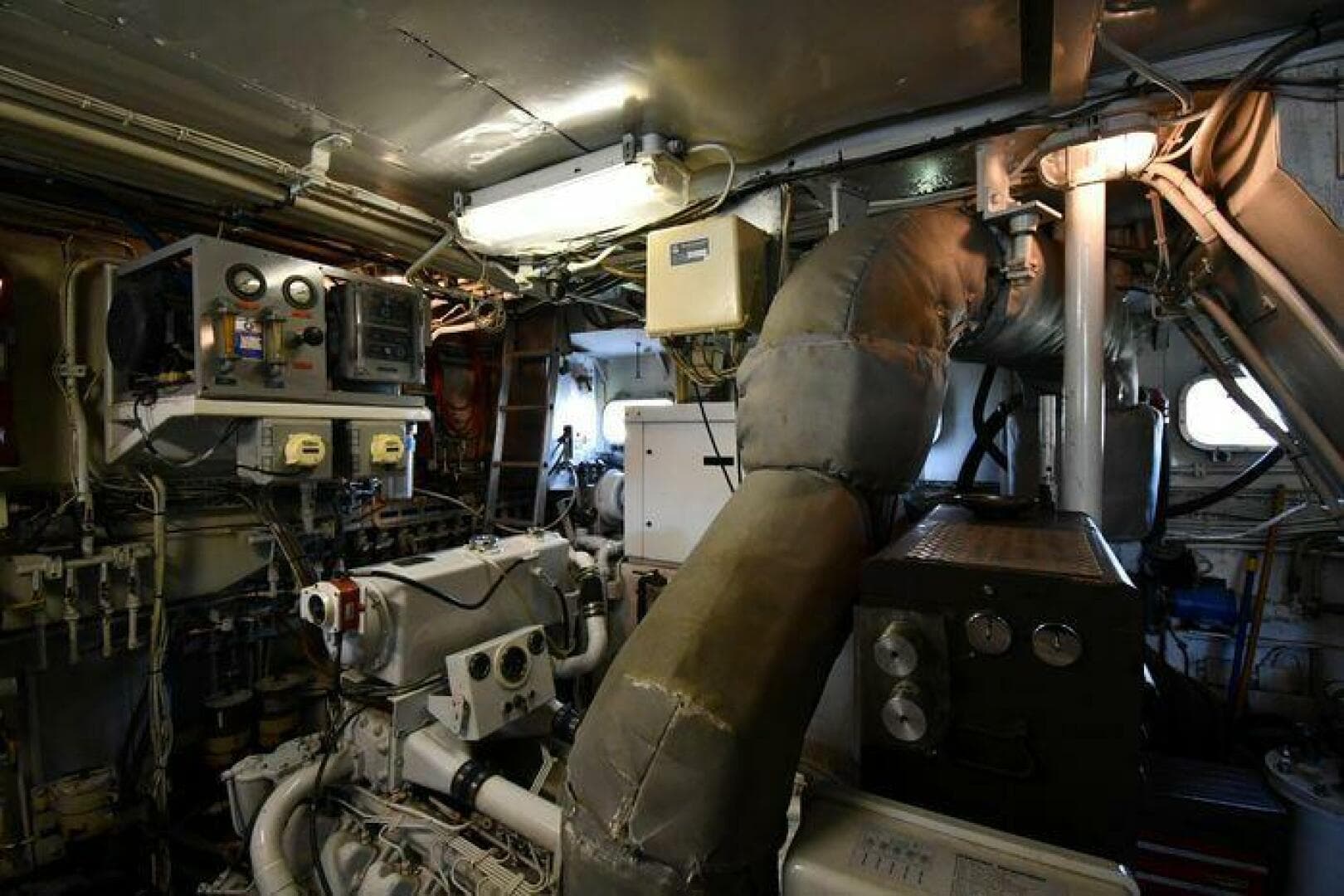 1986 Lowland 64 Pilot House Long Range — photo 160