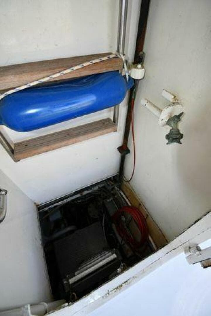 1986 Lowland 64 Pilot House Long Range — photo 200