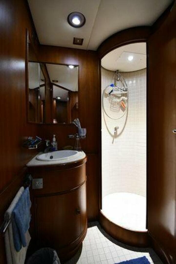 1986 Lowland 64 Pilot House Long Range — photo 133