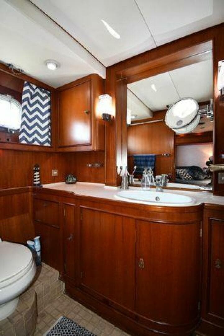 1986 Lowland 64 Pilot House Long Range — photo 147