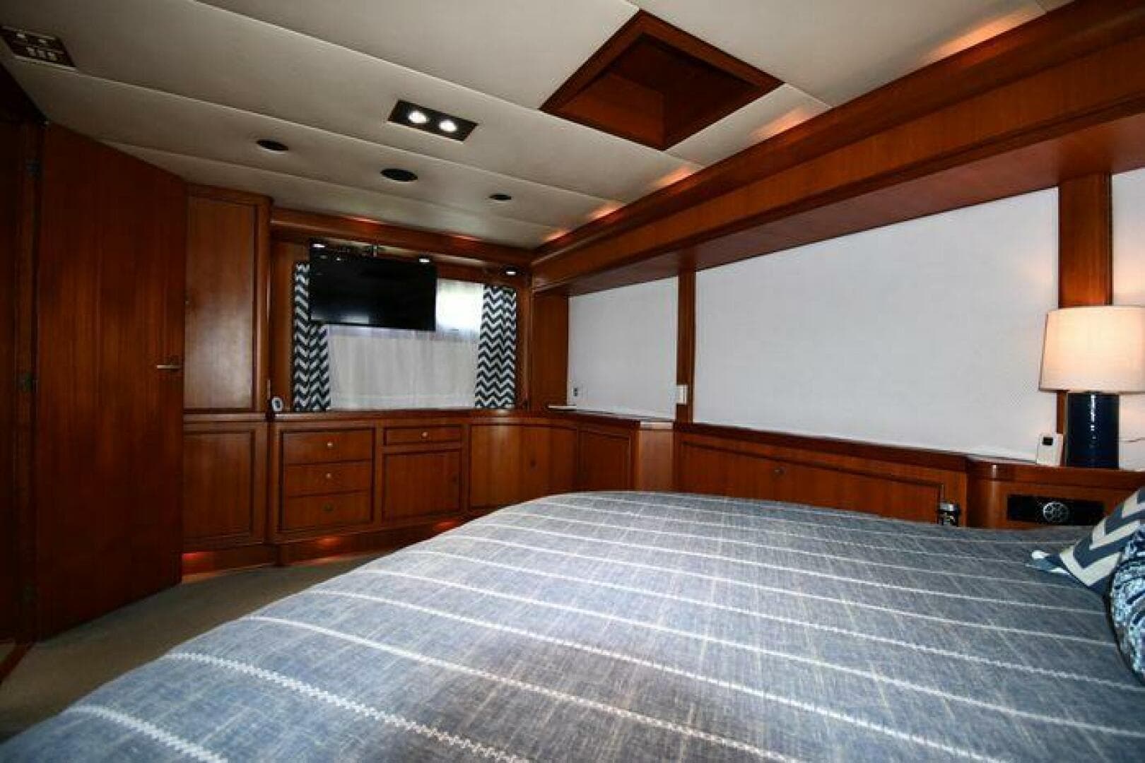 1986 Lowland 64 Pilot House Long Range — photo 143