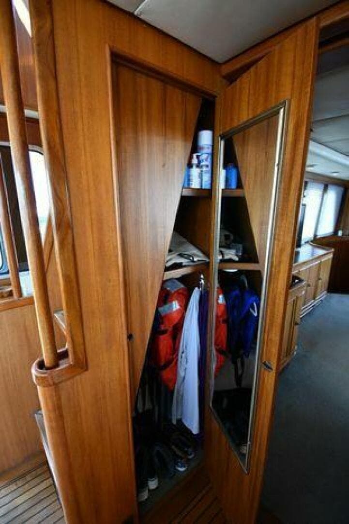 1986 Lowland 64 Pilot House Long Range — photo 185