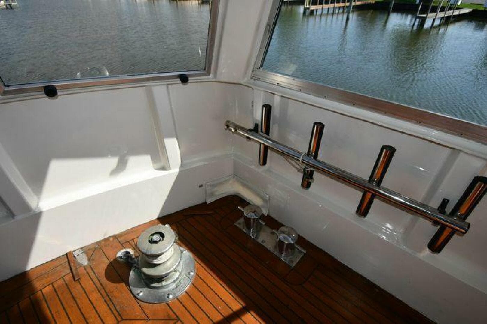 1986 Lowland 64 Pilot House Long Range — photo 28