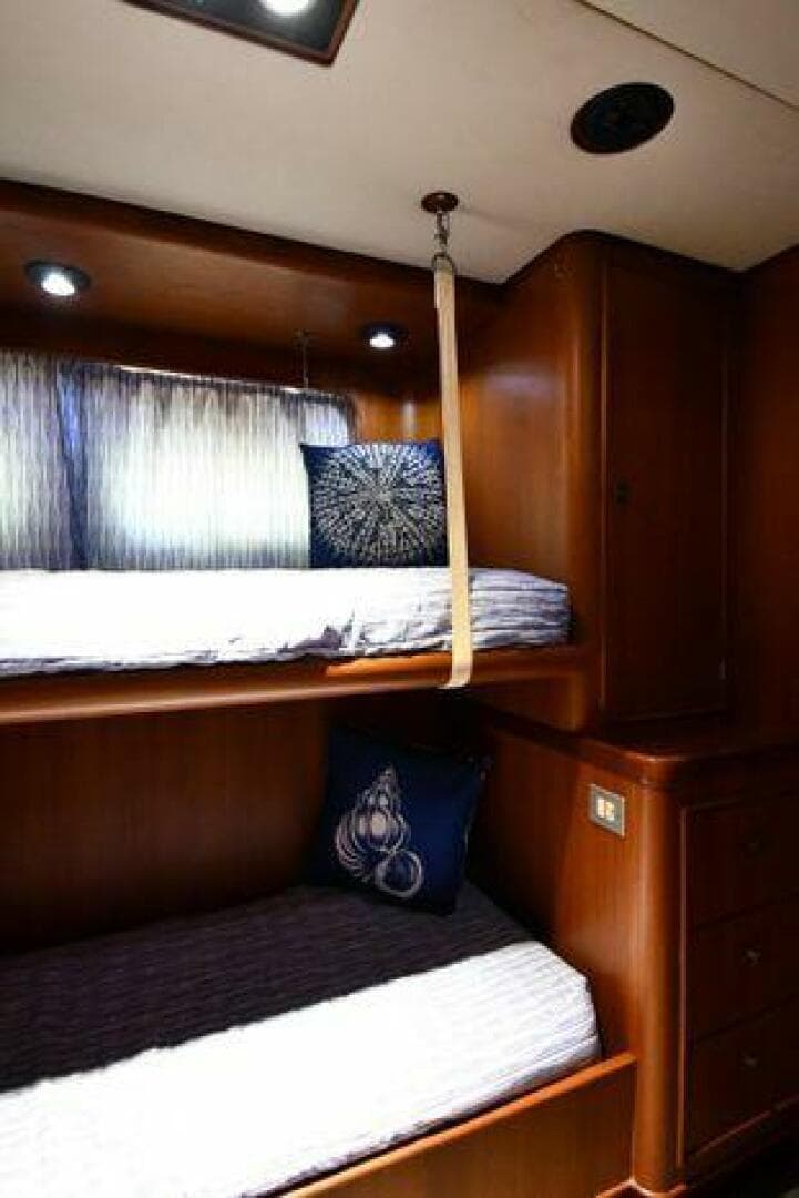 1986 Lowland 64 Pilot House Long Range — photo 125