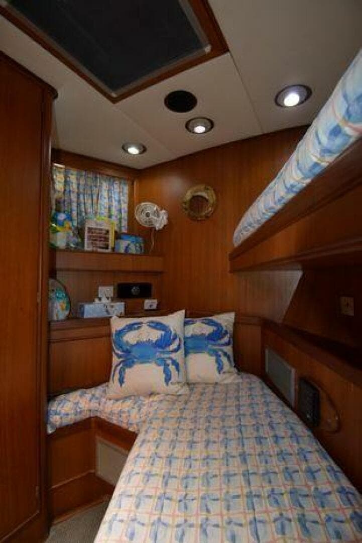 1986 Lowland 64 Pilot House Long Range — photo 119