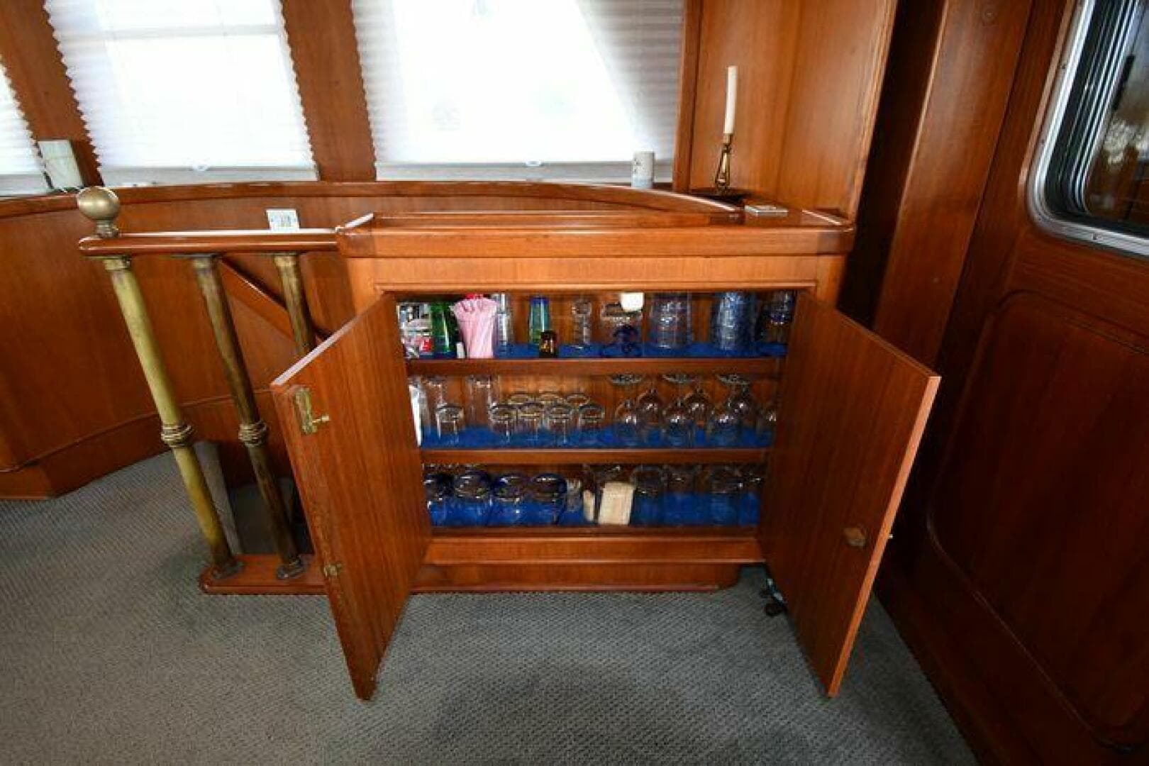 1986 Lowland 64 Pilot House Long Range — photo 192