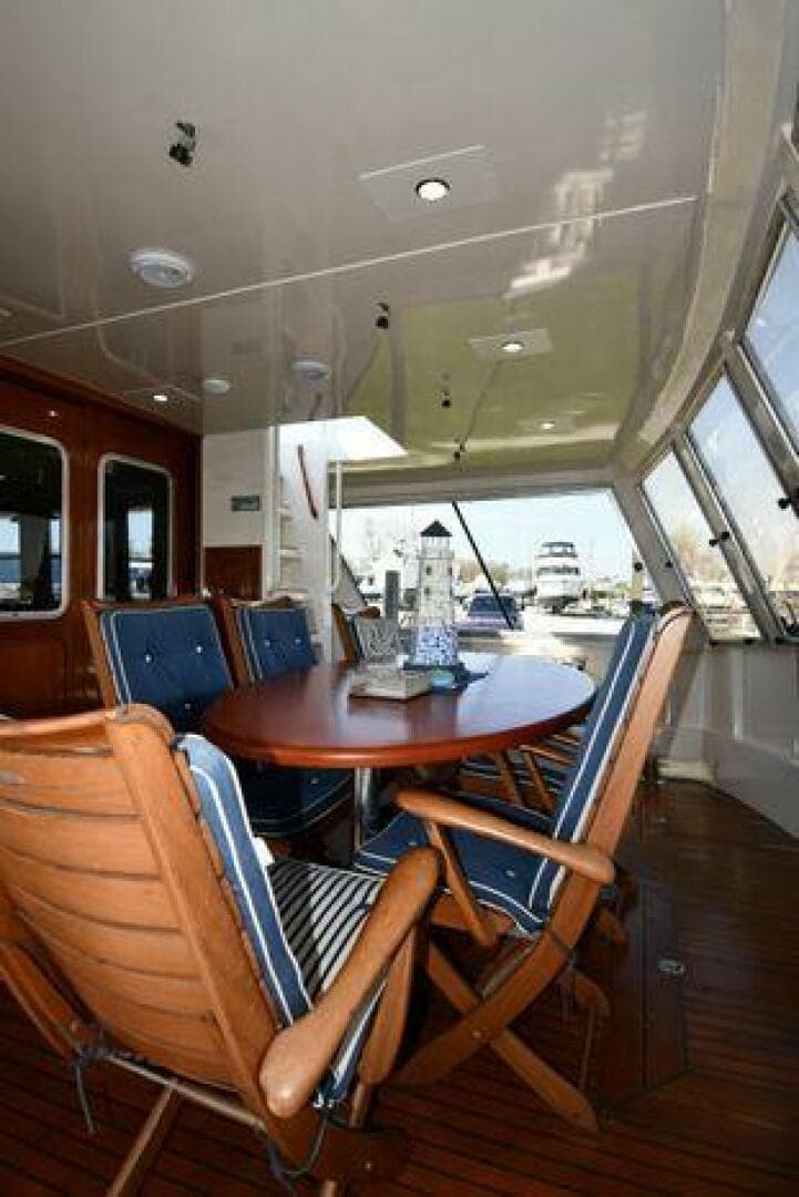 1986 Lowland 64 Pilot House Long Range — photo 19