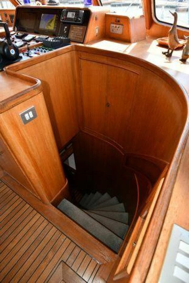 1986 Lowland 64 Pilot House Long Range — photo 103