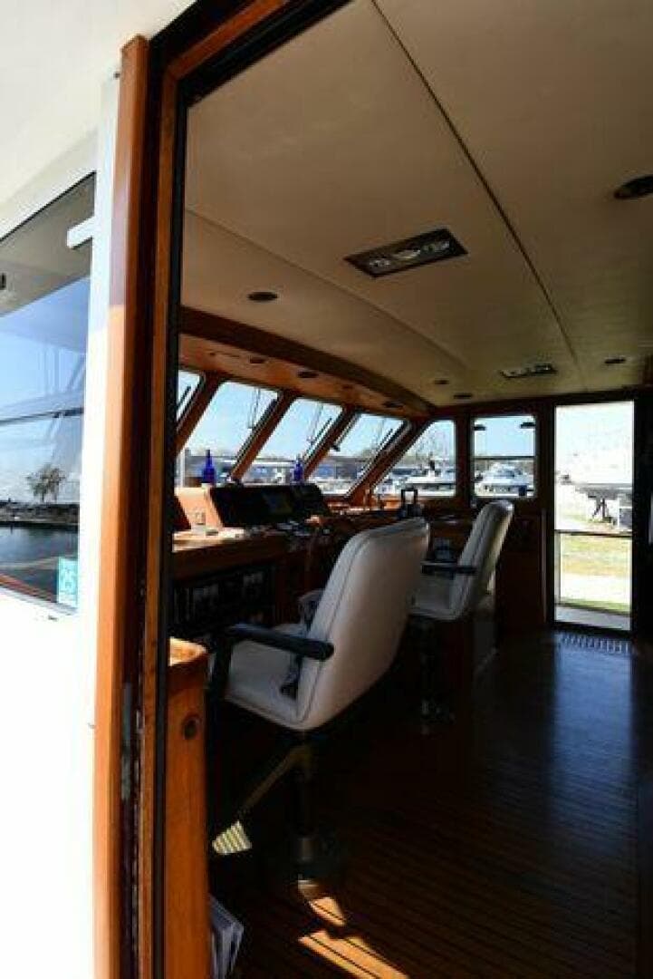 1986 Lowland 64 Pilot House Long Range — photo 66