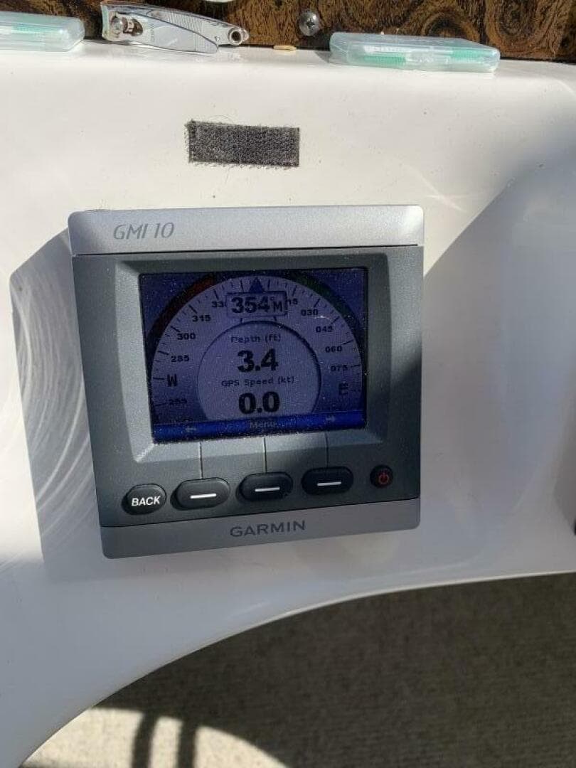 1997 Sea Ray 420 Aft Cabin — photo 37