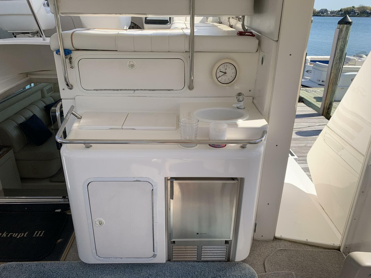 1997 Sea Ray 420 Aft Cabin — photo 50