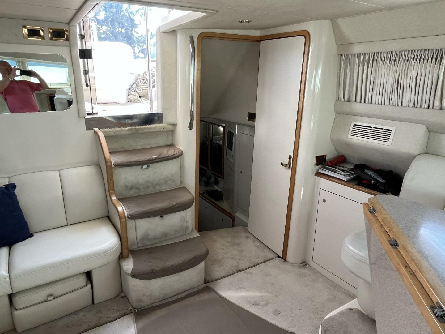 1997 Sea Ray 420 Aft Cabin — photo 64