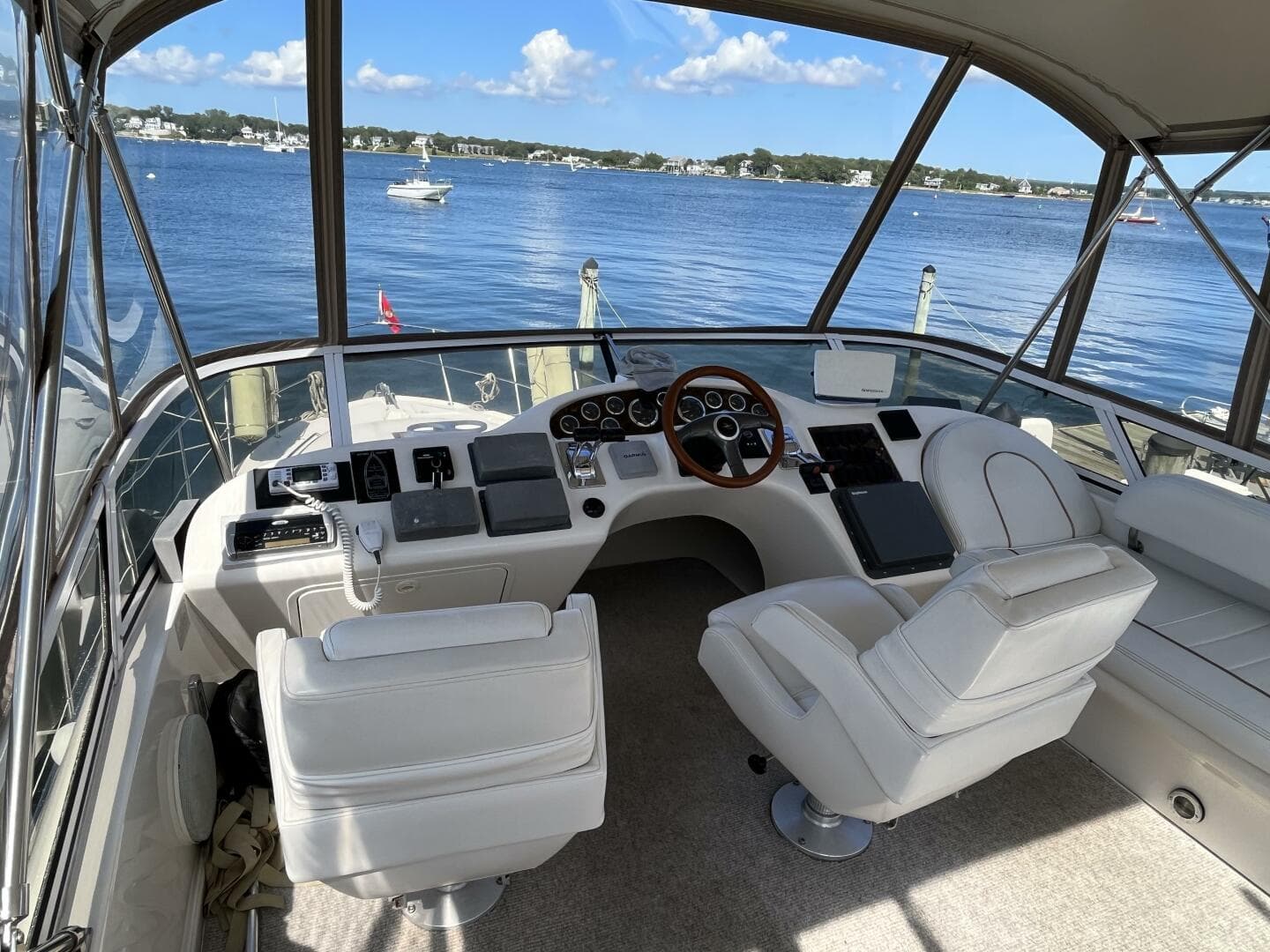 1997 Sea Ray 420 Aft Cabin — photo 31