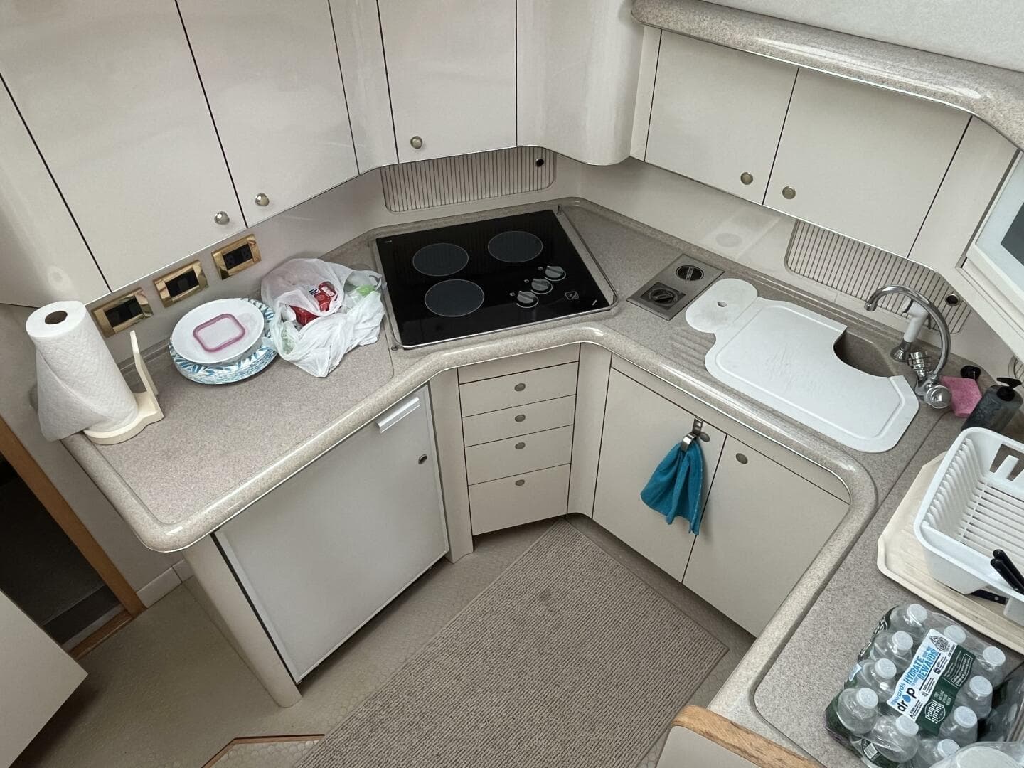 1997 Sea Ray 420 Aft Cabin — photo 72