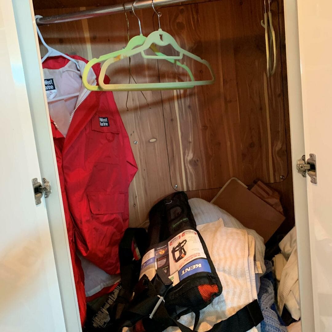 1997 Sea Ray 420 Aft Cabin — photo 105