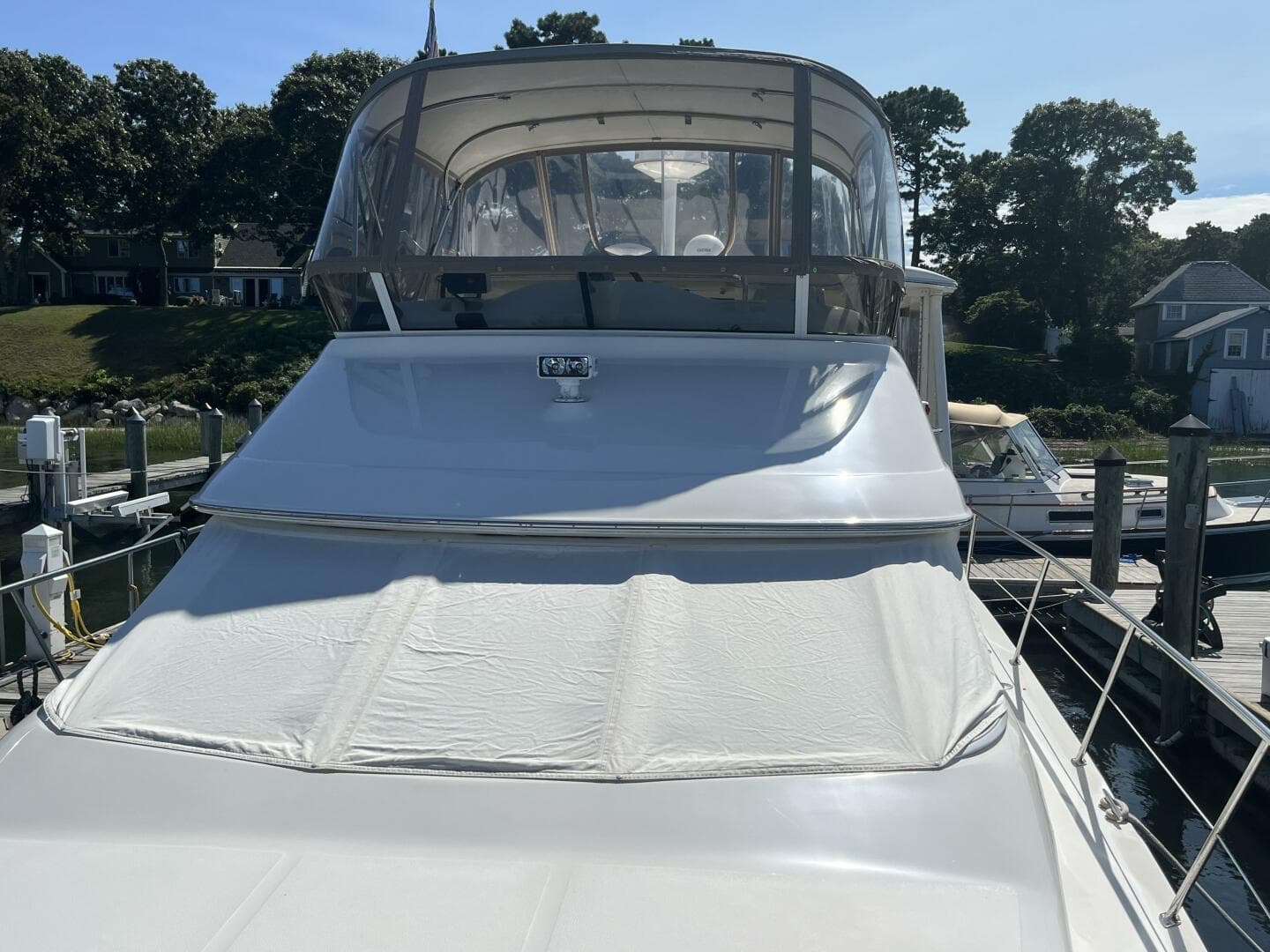 1997 Sea Ray 420 Aft Cabin — photo 13