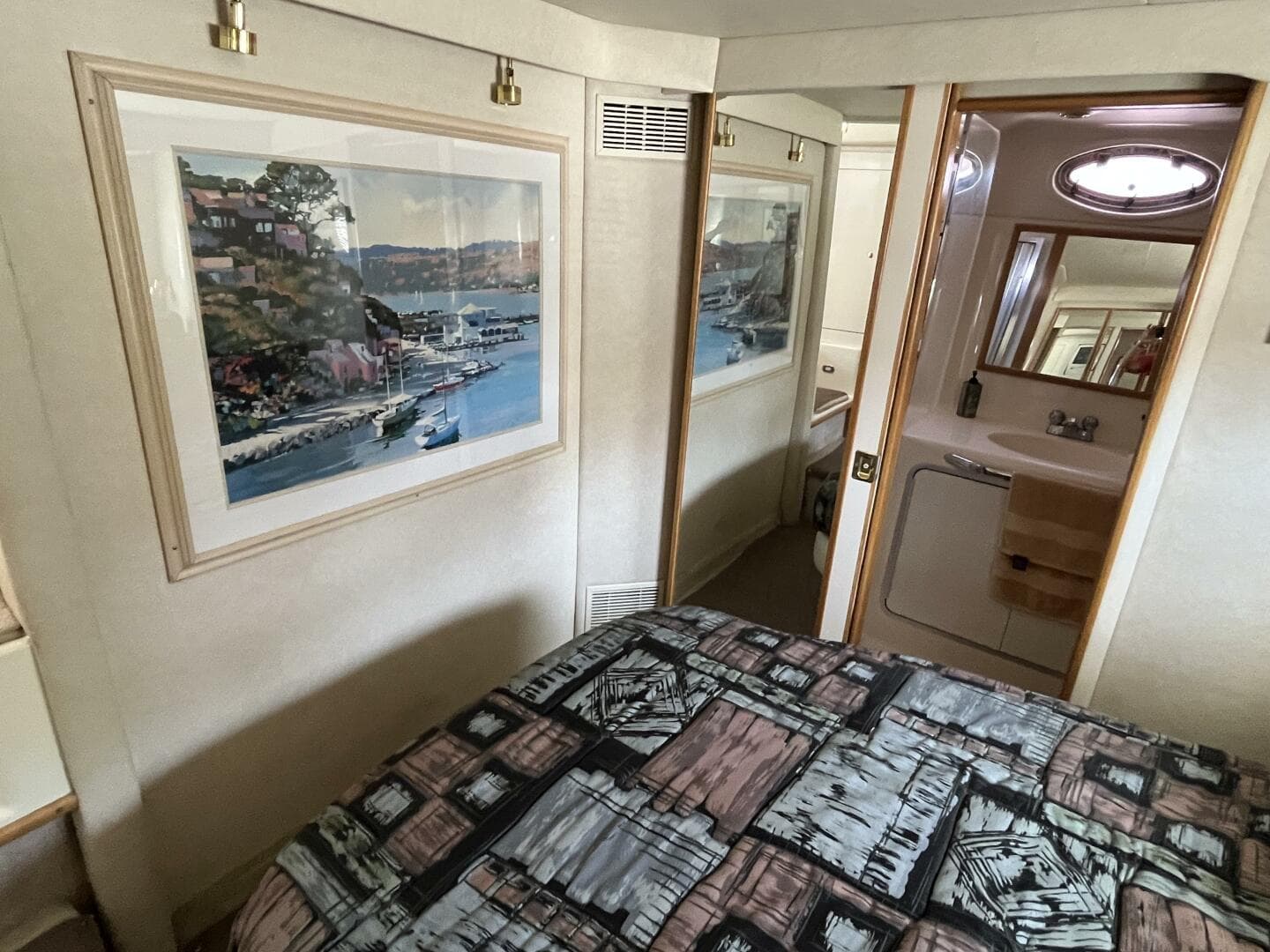 1997 Sea Ray 420 Aft Cabin — photo 93