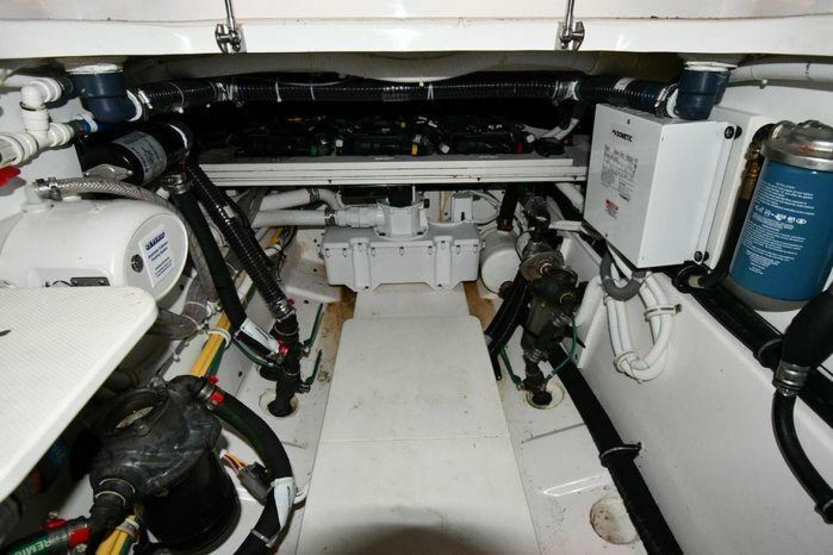 2019 Pursuit S 408 Sport — photo 73