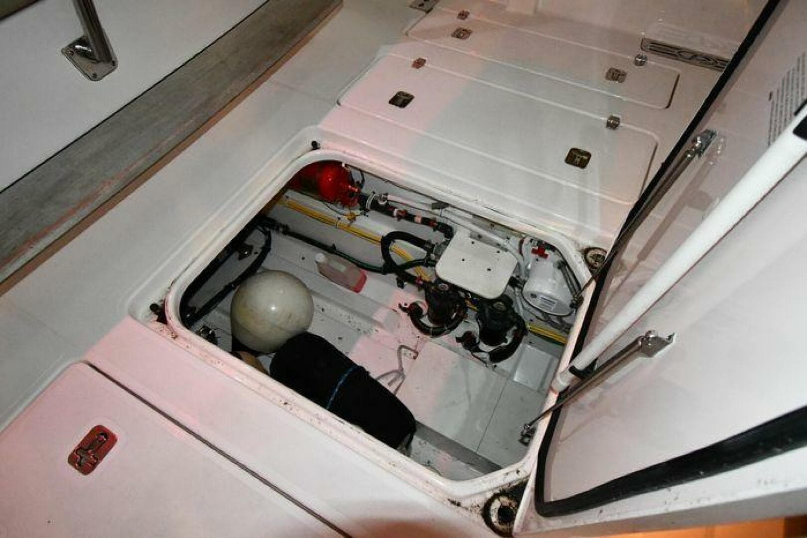 2019 Pursuit S 408 Sport — photo 71