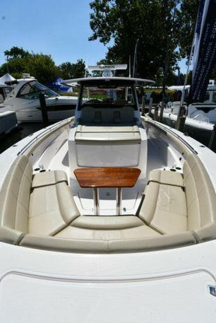 2019 Pursuit S 408 Sport — photo 8