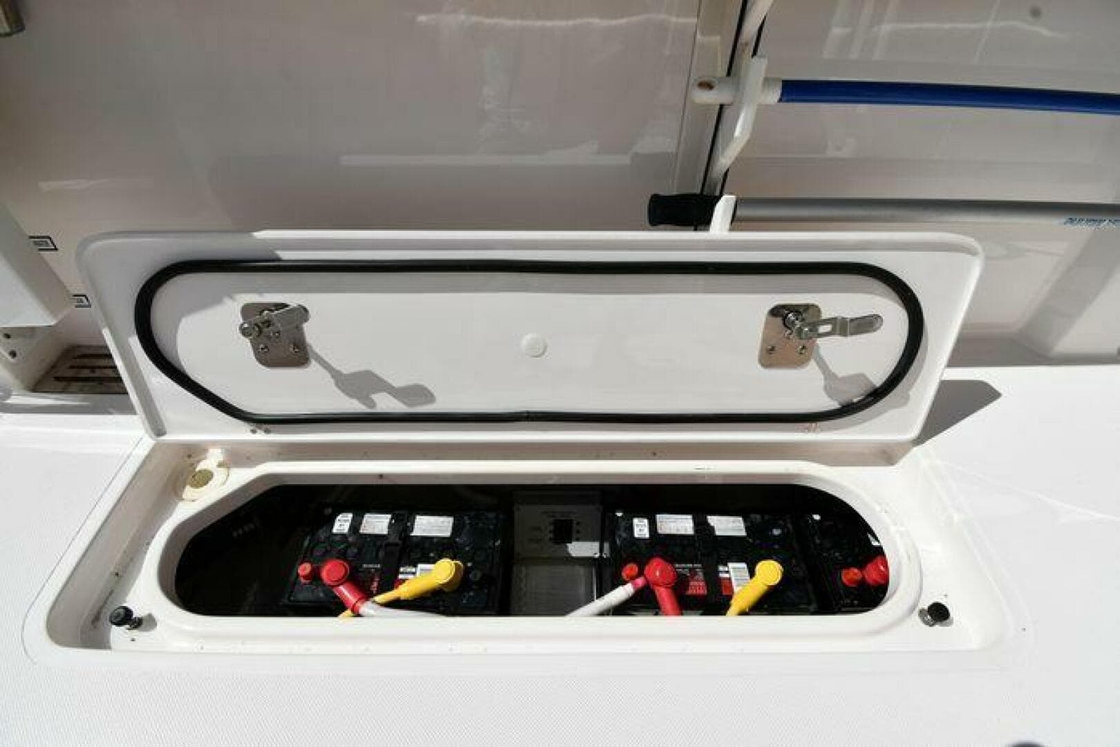 2019 Pursuit S 408 Sport — photo 34