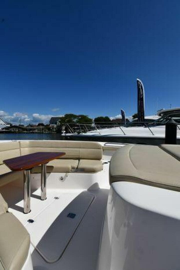 2019 Pursuit S 408 Sport — photo 43