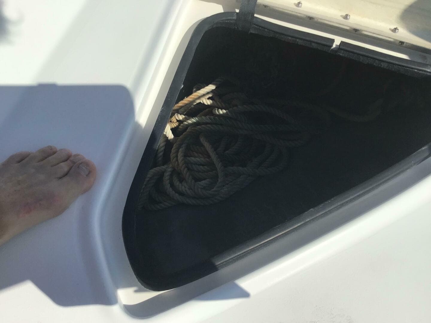 1997 Sea Ray 370 Express — photo 40