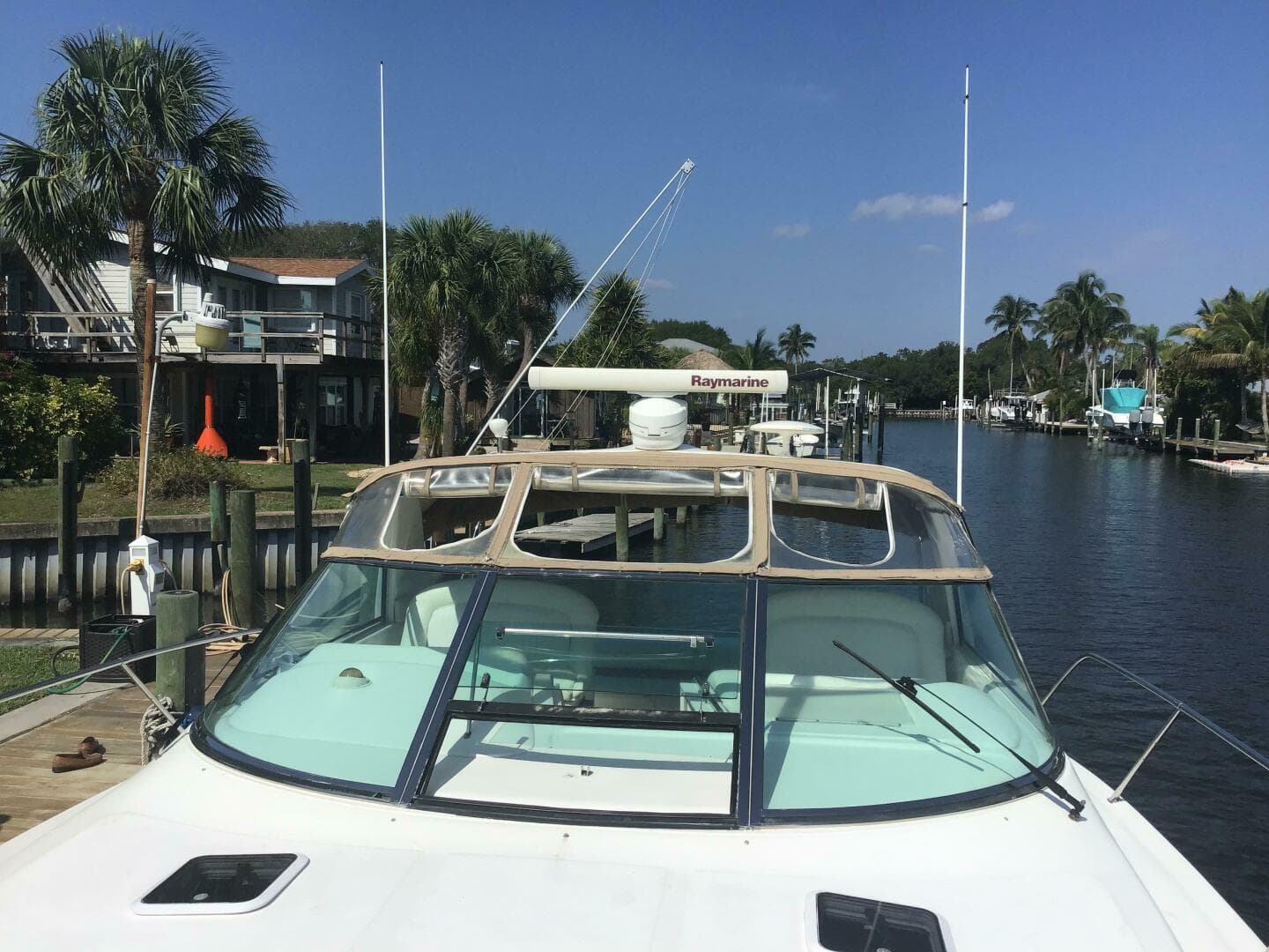 1997 Sea Ray 370 Express — photo 5