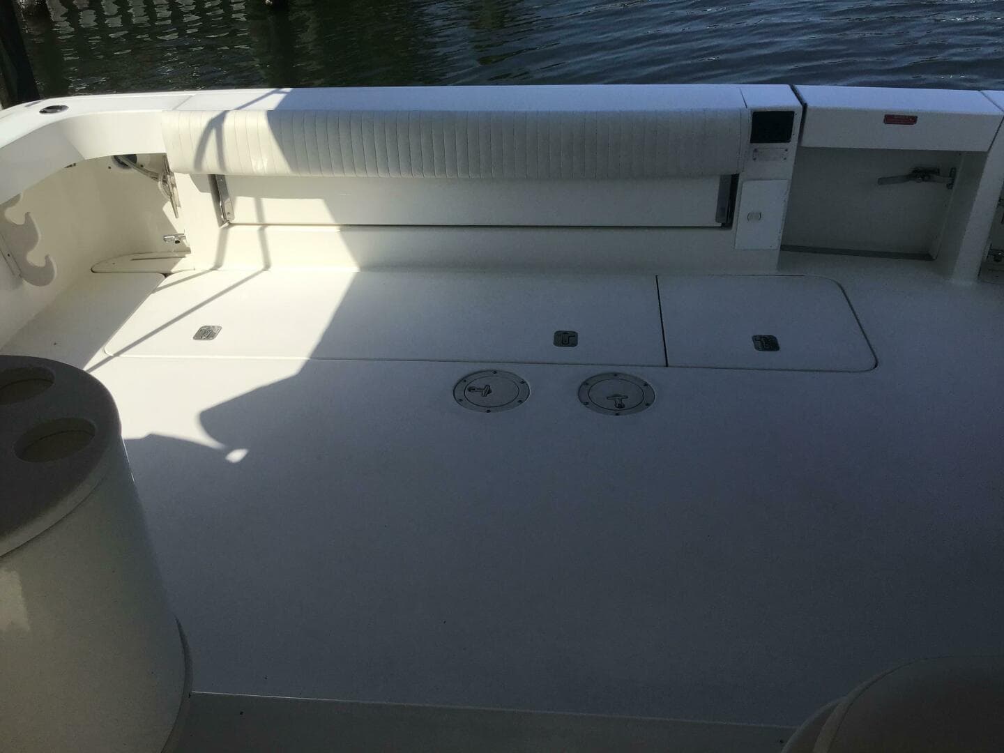 1997 Sea Ray 370 Express — photo 15