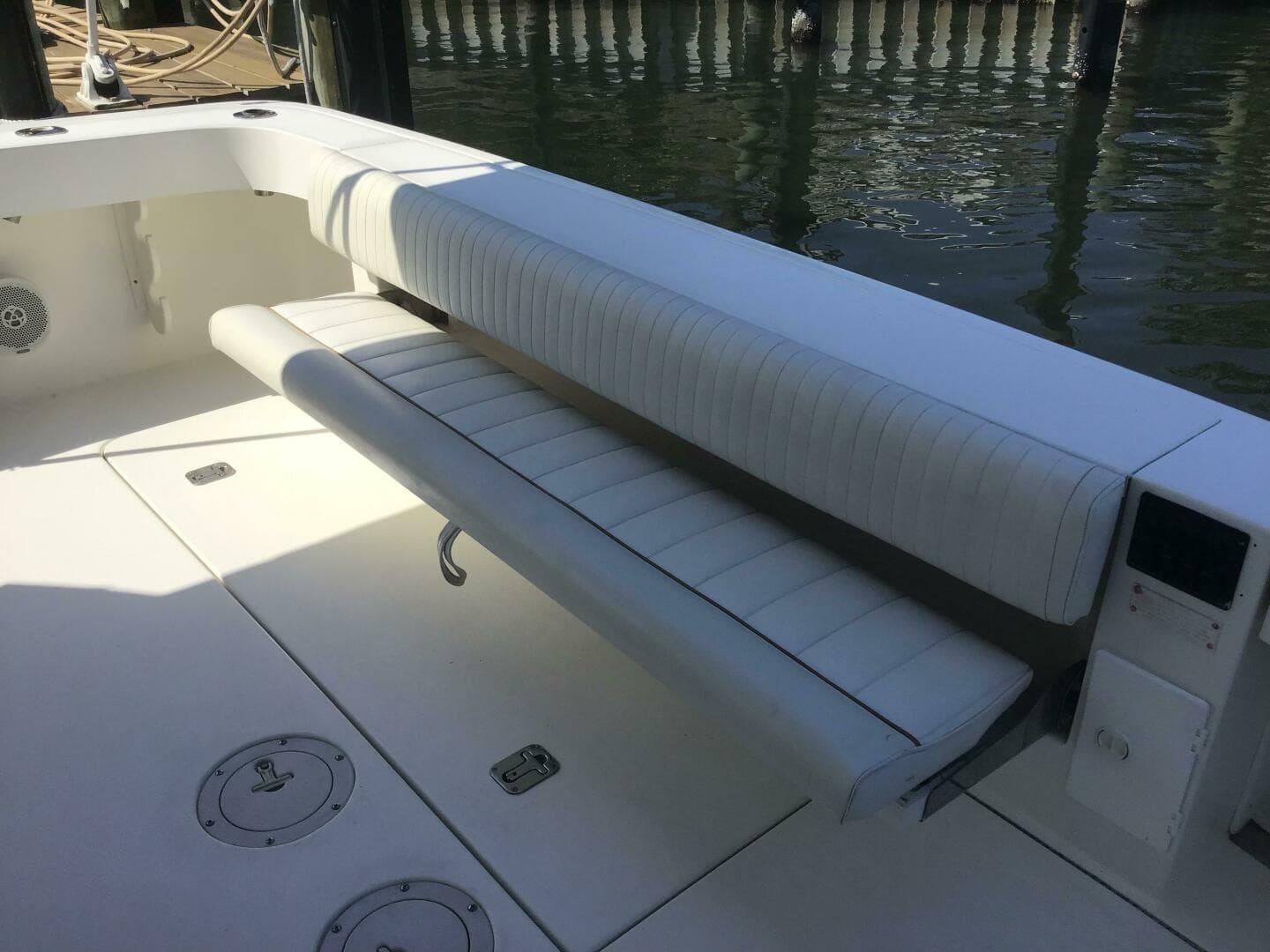 1997 Sea Ray 370 Express — photo 14