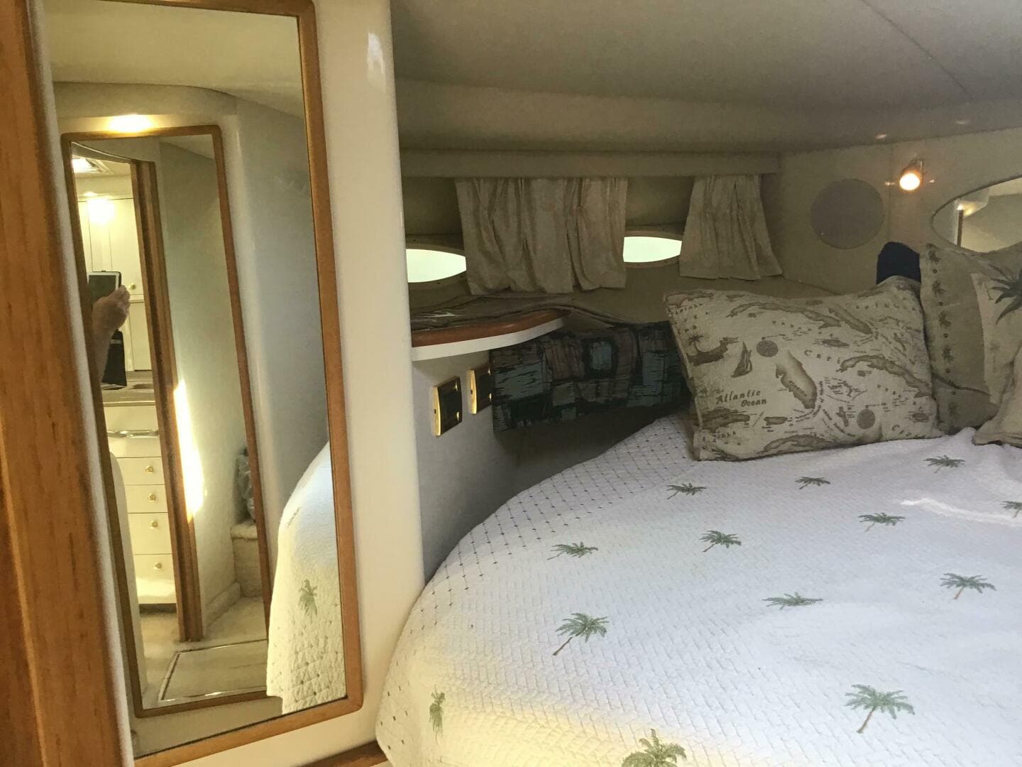 1997 Sea Ray 370 Express — photo 28