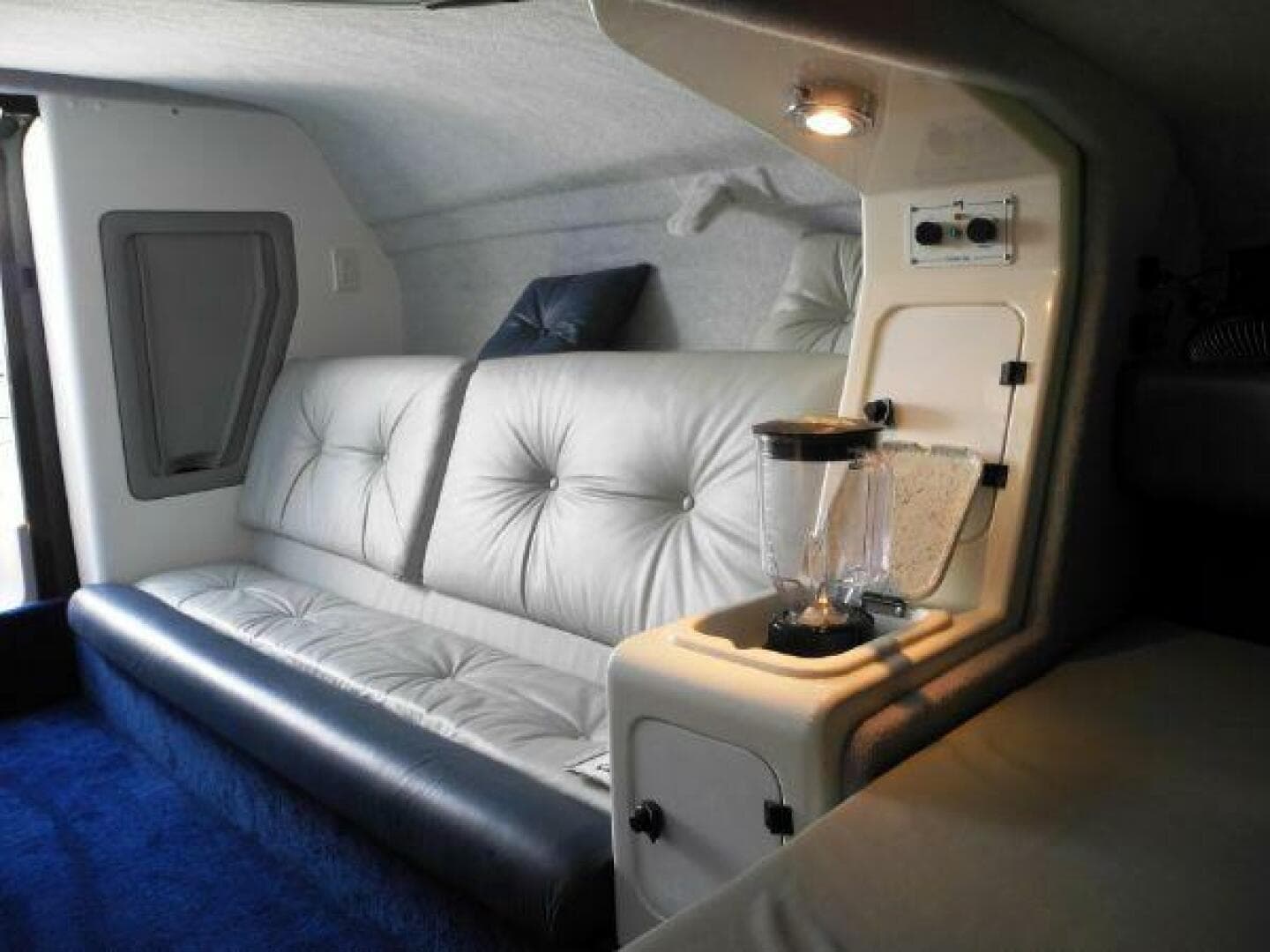 2002 Advantage — photo 16