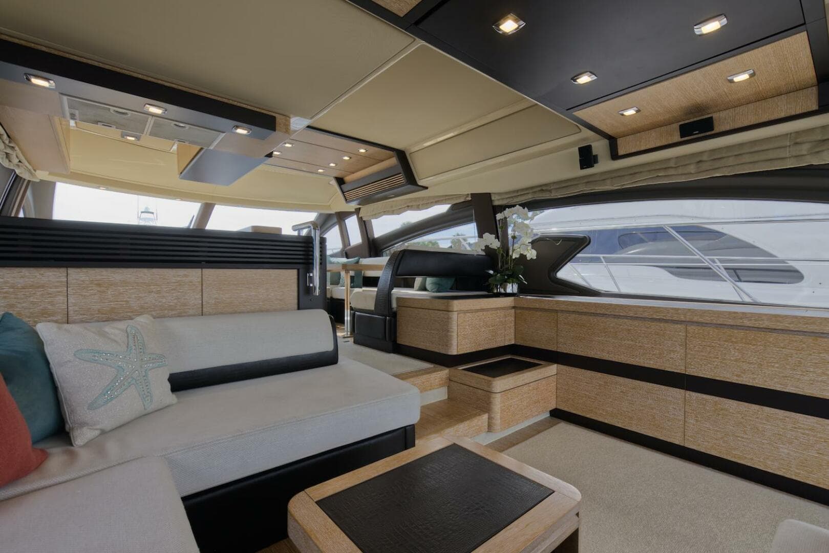 2015 Azimut 64 Flybridge — photo 24