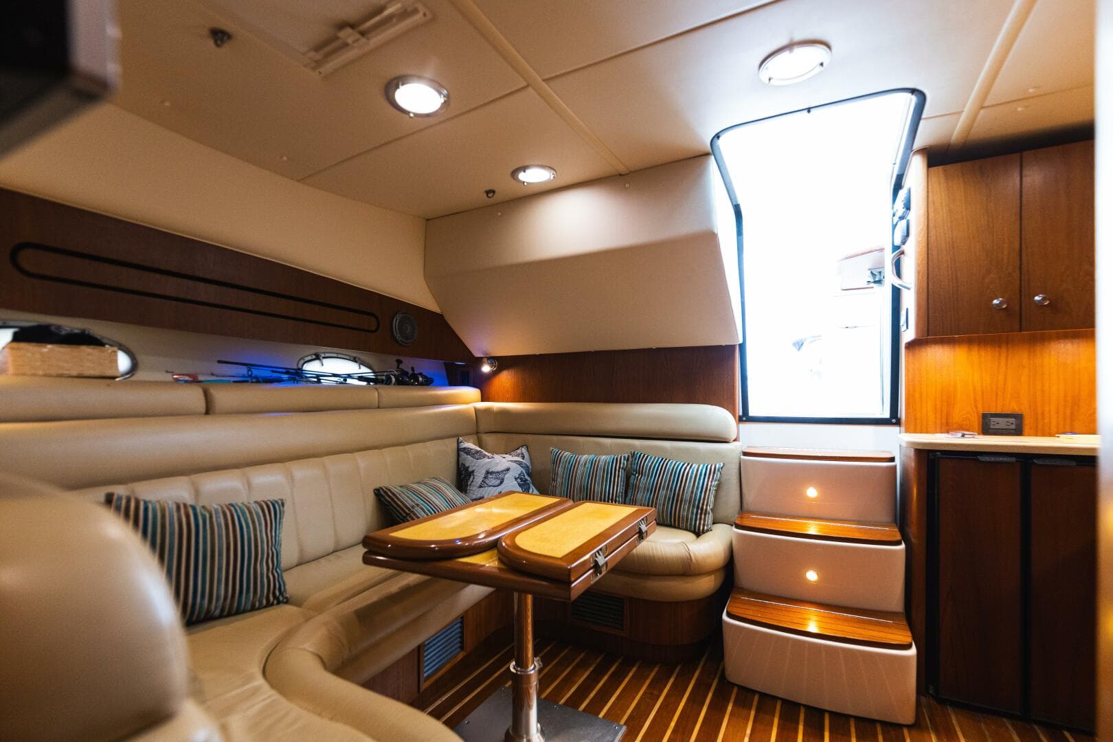 2004 Tiara Yachts 3800 Express — photo 14