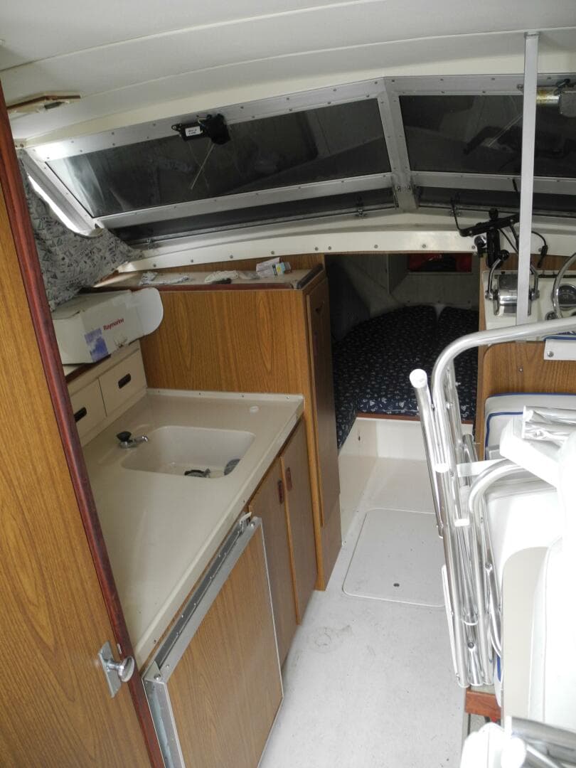 1973 Bertram 28 Sport Fisherman — photo 10