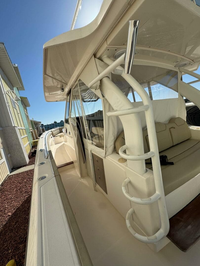 2017 Pursuit S 408 Sport — photo 43